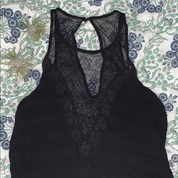 Black tank - Picture 2 of 3